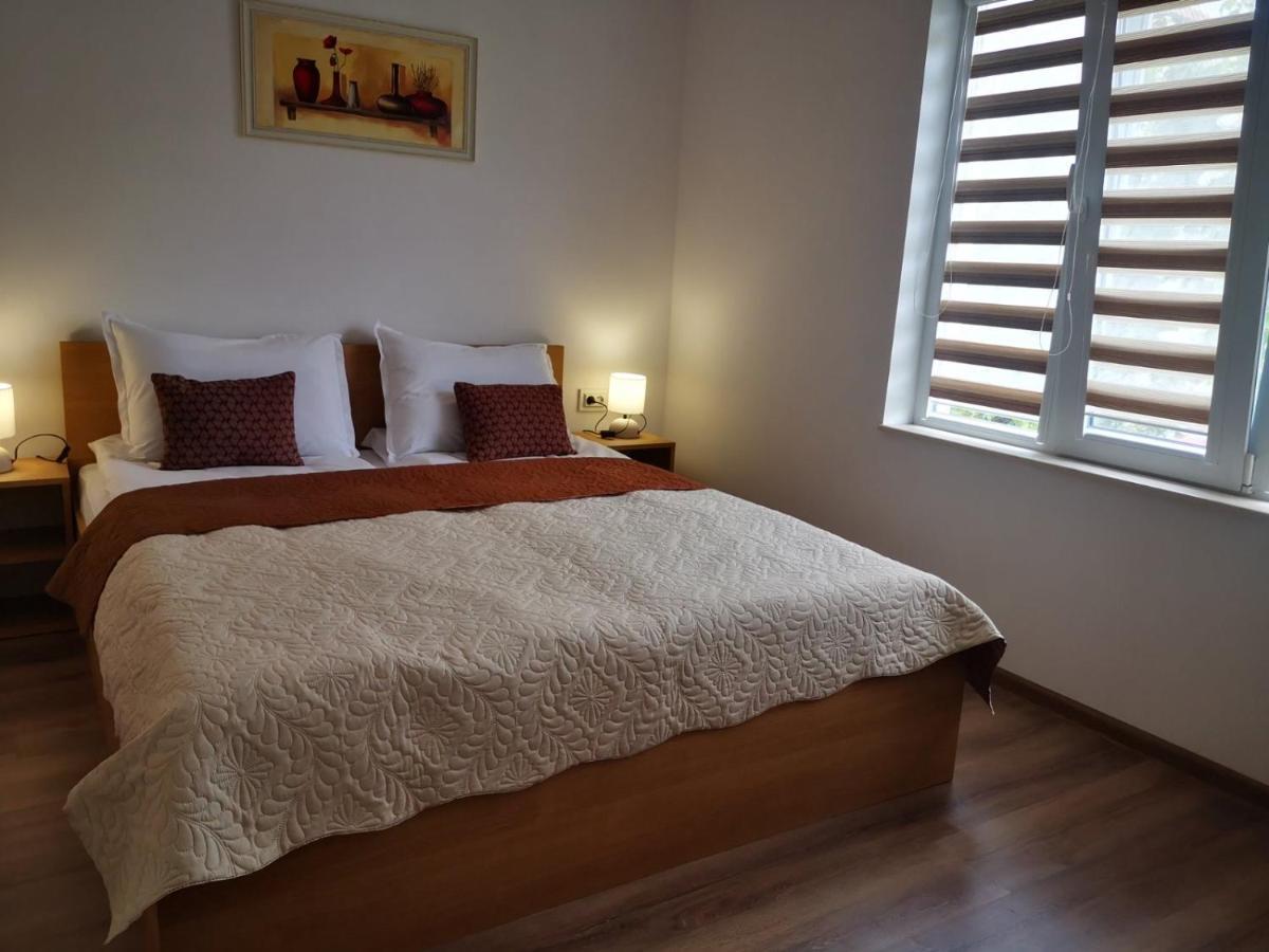 Saint Maria Guest House Velingrad Eksteriør bilde